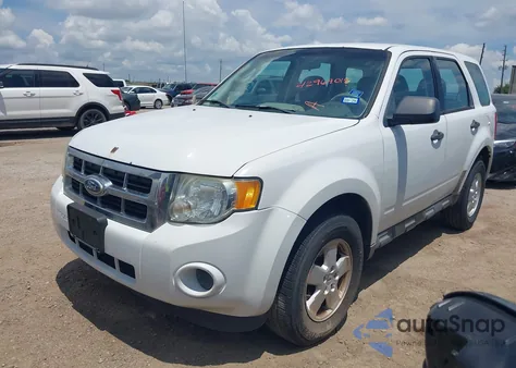 2010 Ford Escape Xls from USA, damaged, VIN 1FMCU0C76AKD47182